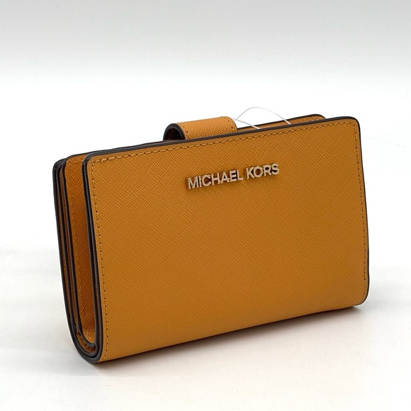 Michael Kors Medium Zip Around Bifold Wallet - Picture 1 of 8